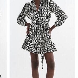 Zara Black and White Patterned Dress